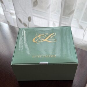 Estee Lauder youth dew perfumed dusting powder unopened